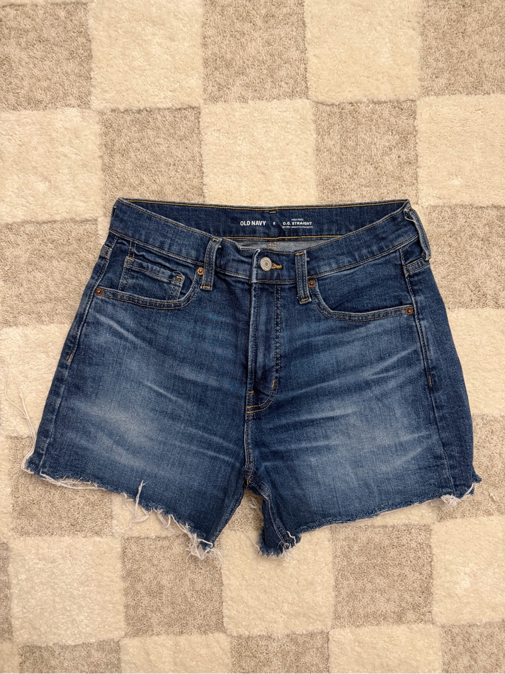 Old Navy OG Straight Shorts with Secret Smoothing Pockets Size 8